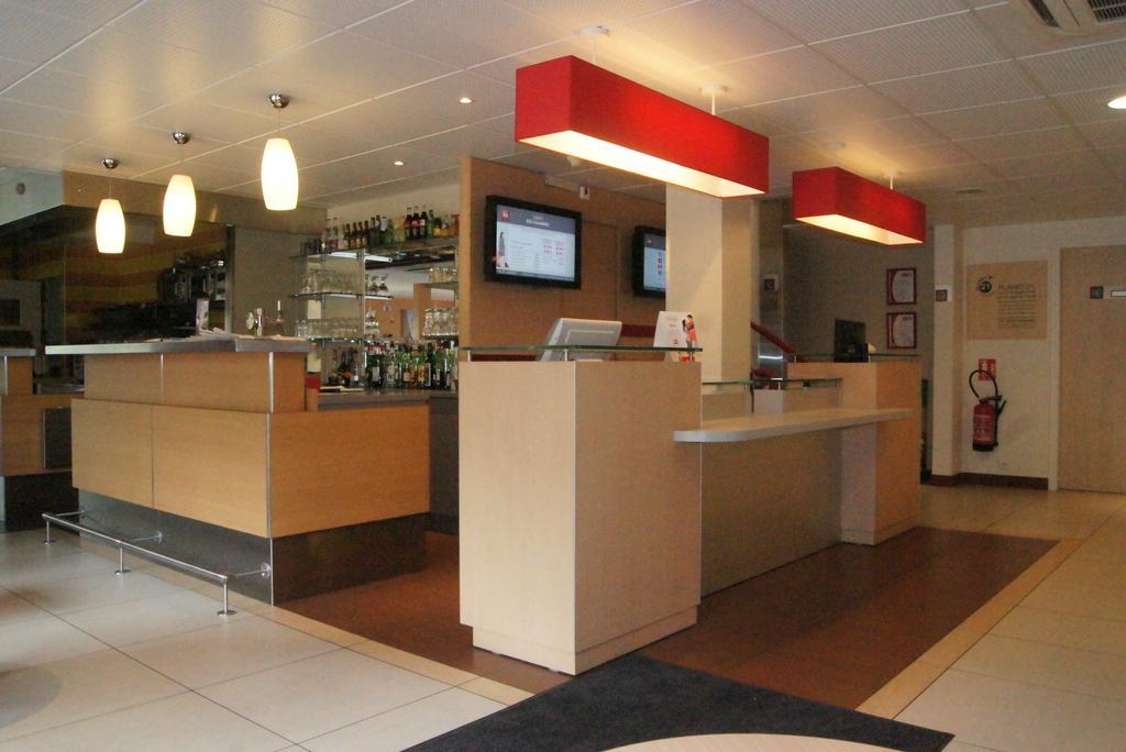 Ibis Le Mans Est Pontlieue Hotel Bagian luar foto